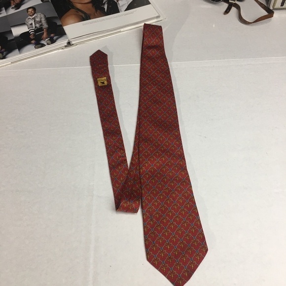 Burberrys of London Silk Tie in horsebit - Picture 1 of 7